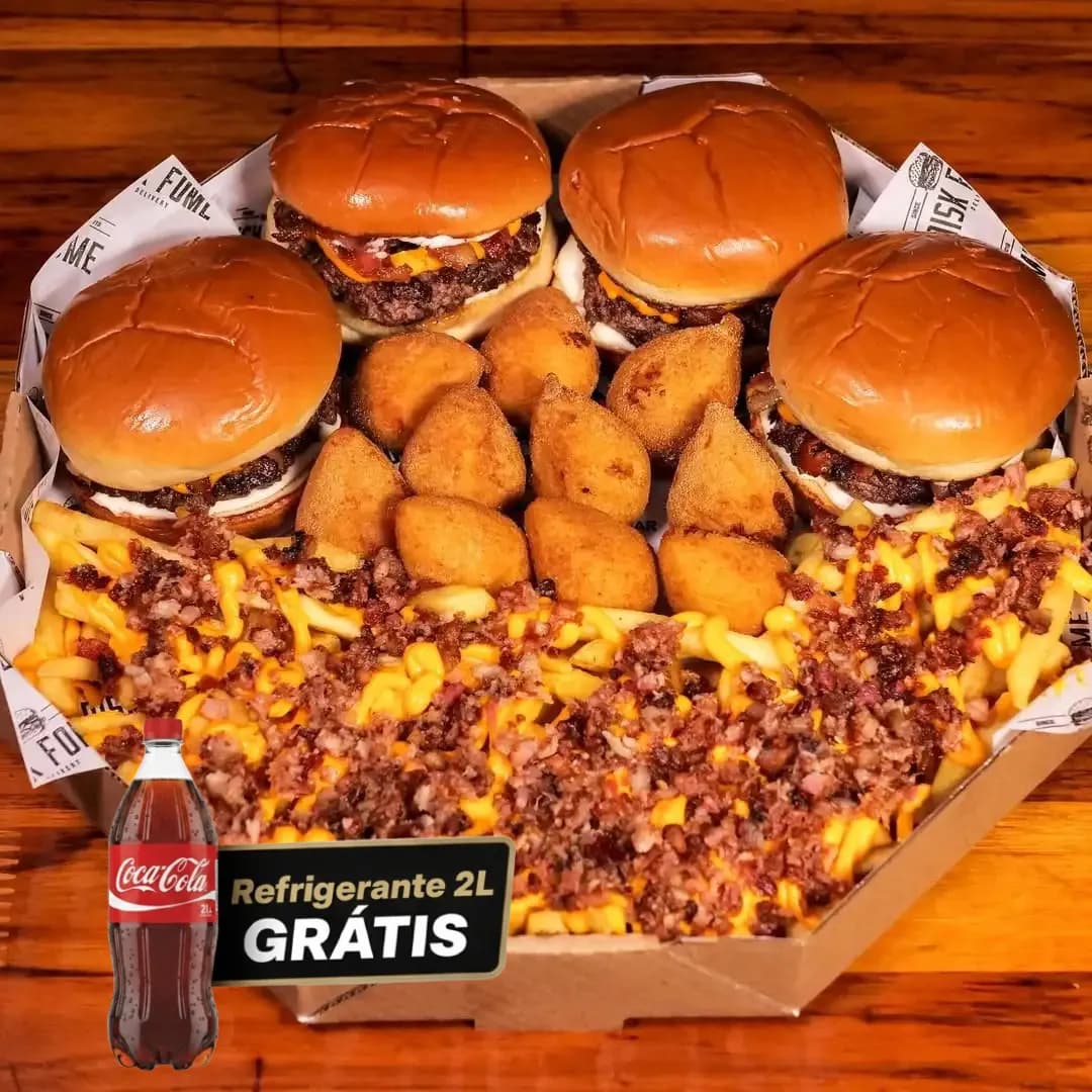4 Burgões da Casa + 2 porções de Batata com cheddar e bacon 500g + Refrigerante 2L
